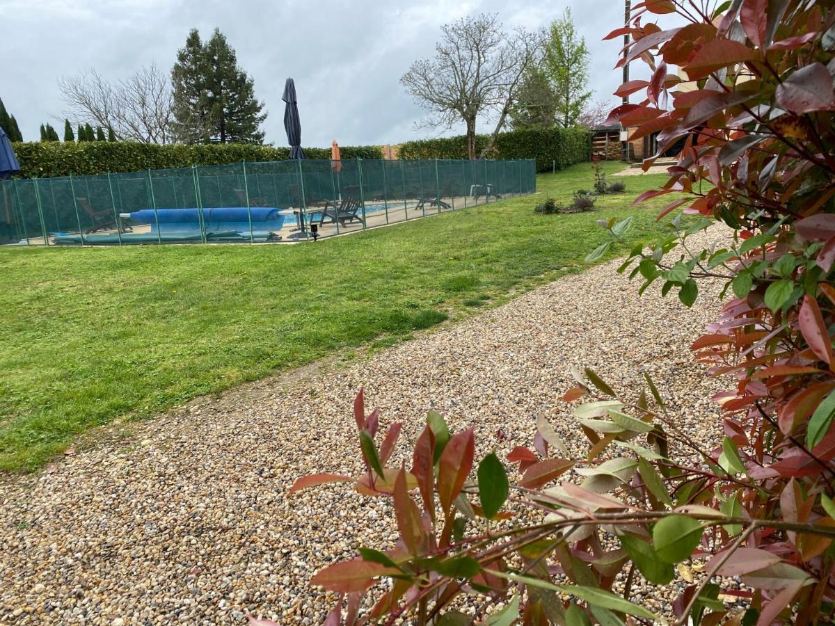 Minzac Gite 3 Etoiles Avec Piscine Dordogne מראה חיצוני תמונה